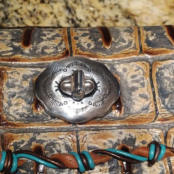 Lonestead Range Genuine Embossed Leather Cowhide Western Crossbody Bag Purse - Picture 7 of 16